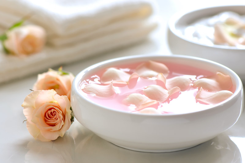 Rose Water, Rose Water for Face, Rose Water for Hair, Rose Water Benefits, Rose Water for Cooking