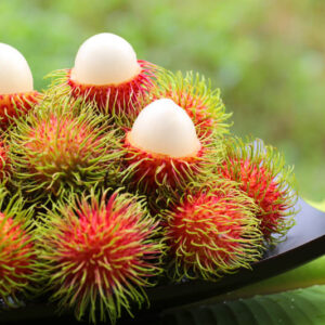 Rambutan, Ramboetan, Rambotan, Ramboutan, Ngo, Chôm chôm, Shao tzu, Mamón chino, Hairy lychee, Nephelium lappaceum