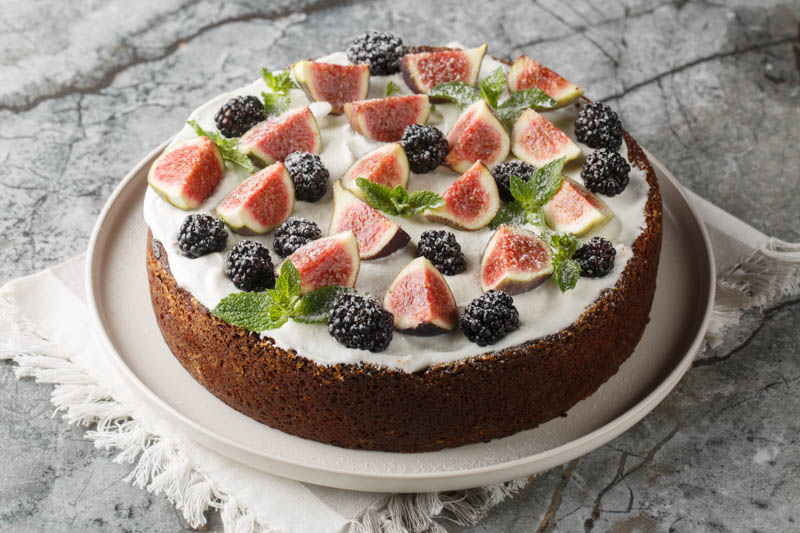 Blackberry Cake, Blackberry Pie. Blackberries, blackberry bush, blackberry fruit